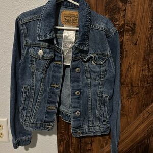 Gently used- Girls size 8-10yrs Levi Strauss Jean Jacket